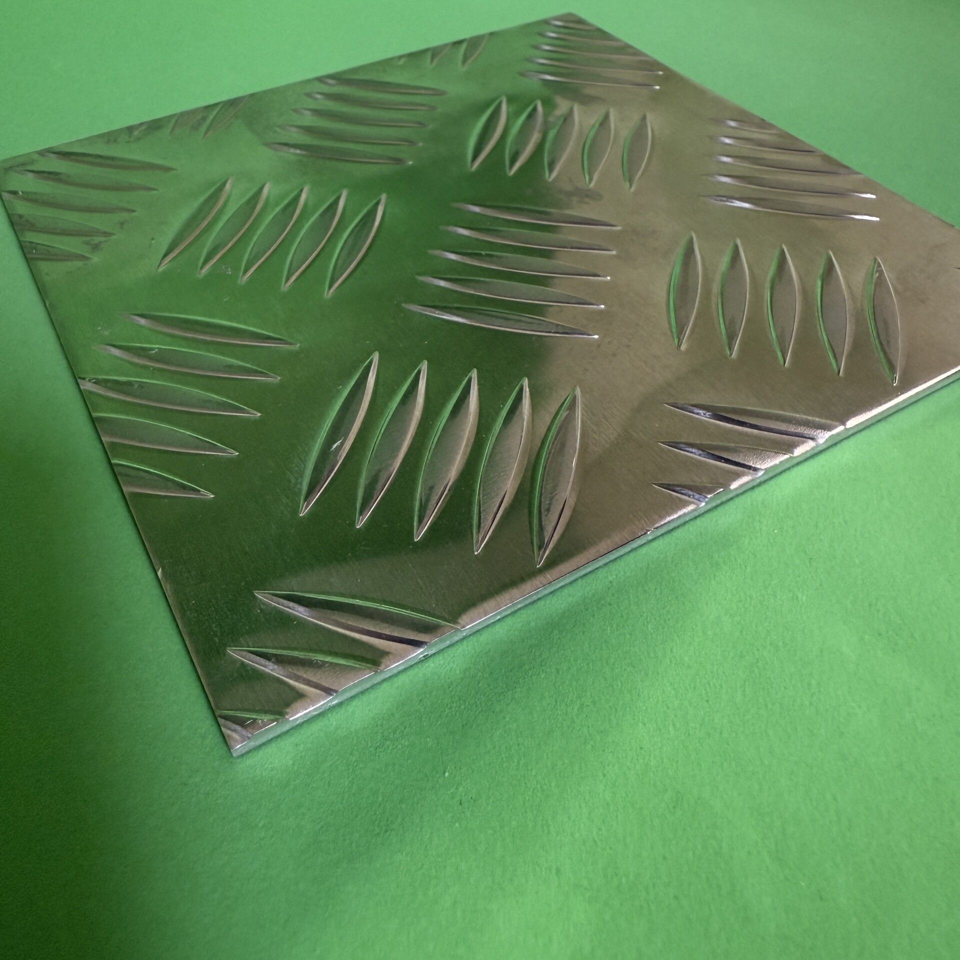 アルミ縞板  A5052相当の商品イメージ