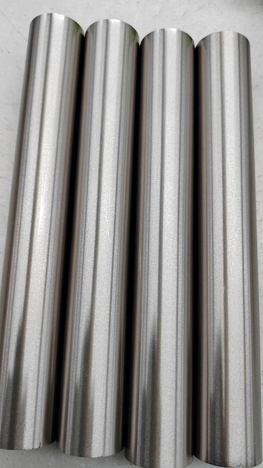 モリブデン銅合金 丸棒 Mo85Cu15の商品イメージ