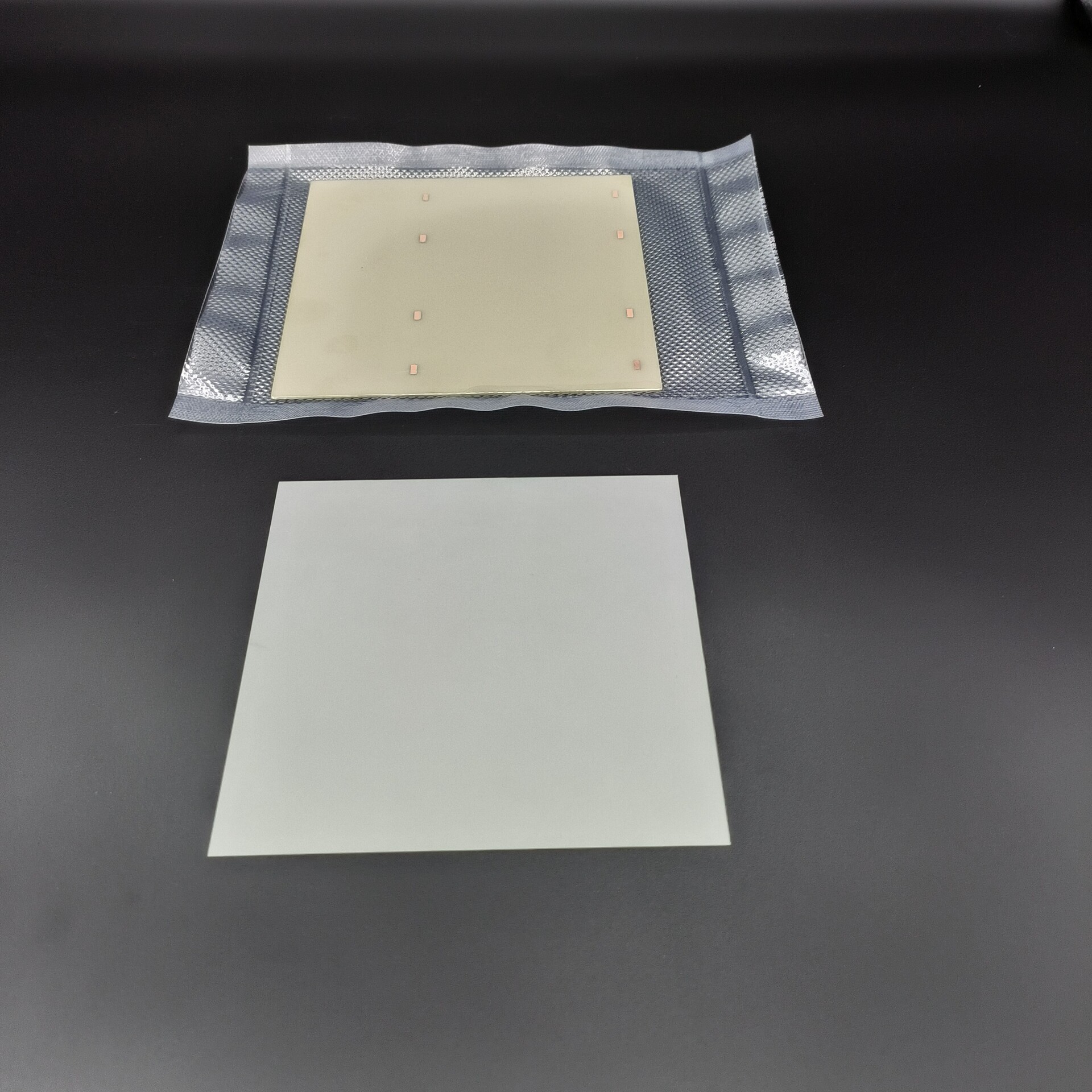 窒化アルミニウム セラミック 板の商品イメージ